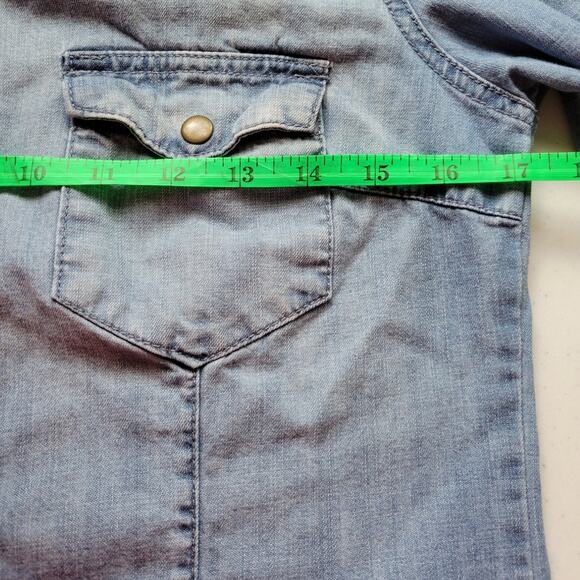 Snap Front Western Country Coastal Cowgirl Long Sleeve Denim Shirt-‎ size XS - Picture 4 of 7